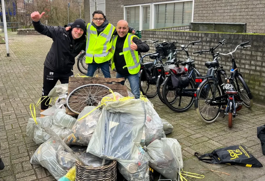 VVIJ Clean Up: het sportpark zwerfafvalvrij maken met de No Plastic Runner Crew