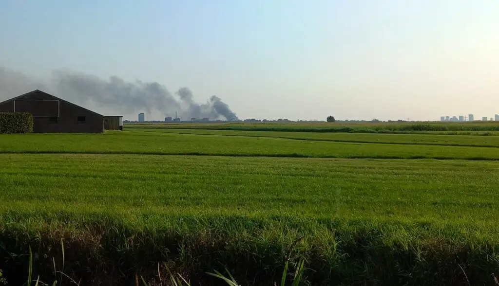 Grote brand bij bedrijventerrein Strijkviertel De Meern