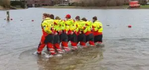 HOUTEN – Voor de Grote Clubactie gingen leden van clubs verenigingen afgelopen acht weken op pad om loten te verkopen. Leden van de Reddingsbrigade Houten deden dat zo fanatiek dat ze een recordopbrengst binnenhaalden.